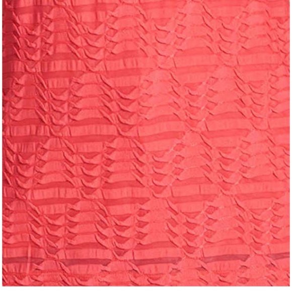 Calvin Klein Women's Stretch Textured Tee Shirt - Picture 5 of 5